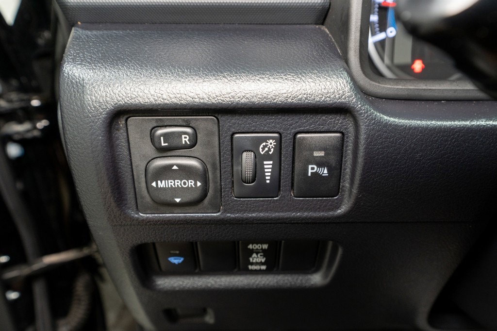 2018 Toyota 4Runner Image 32