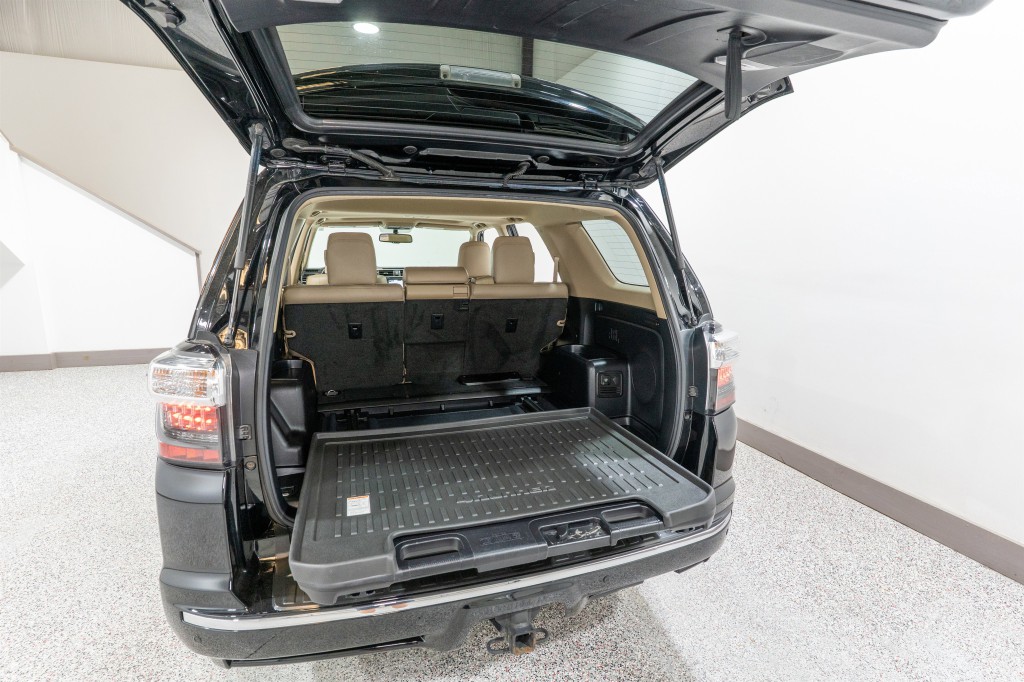 2018 Toyota 4Runner Image 35