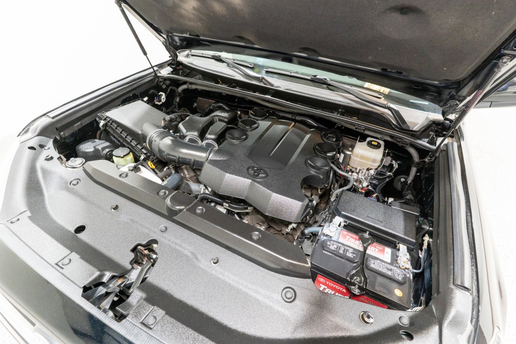 2018 Toyota 4Runner Image 36