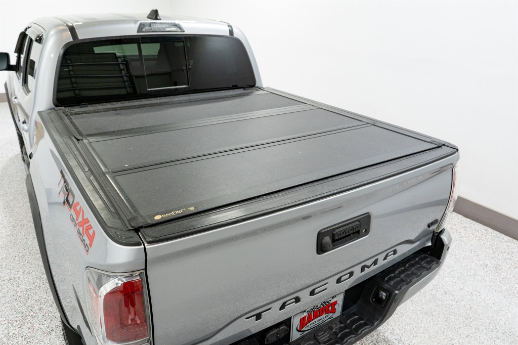 2020 Toyota Tacoma Image 11