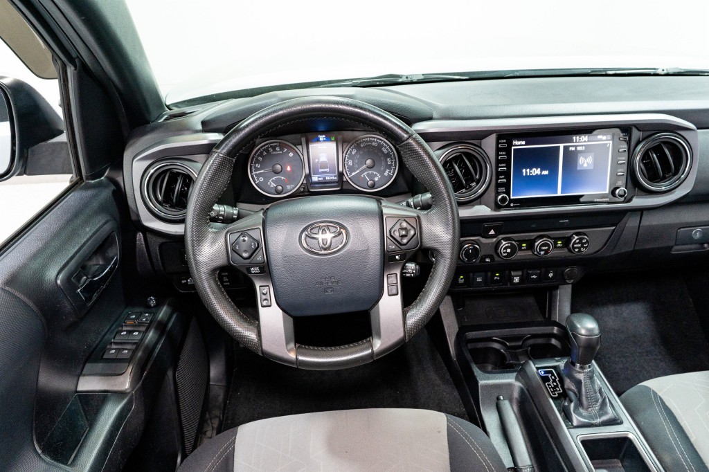 2020 Toyota Tacoma Image 13