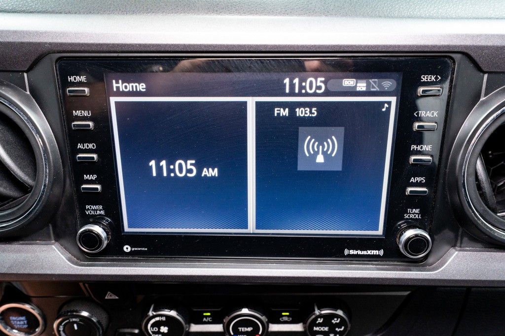 2020 Toyota Tacoma Image 17