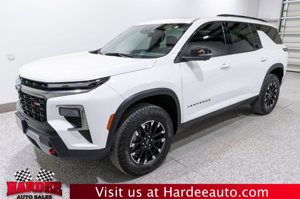 2024 Chevrolet Traverse Image 2