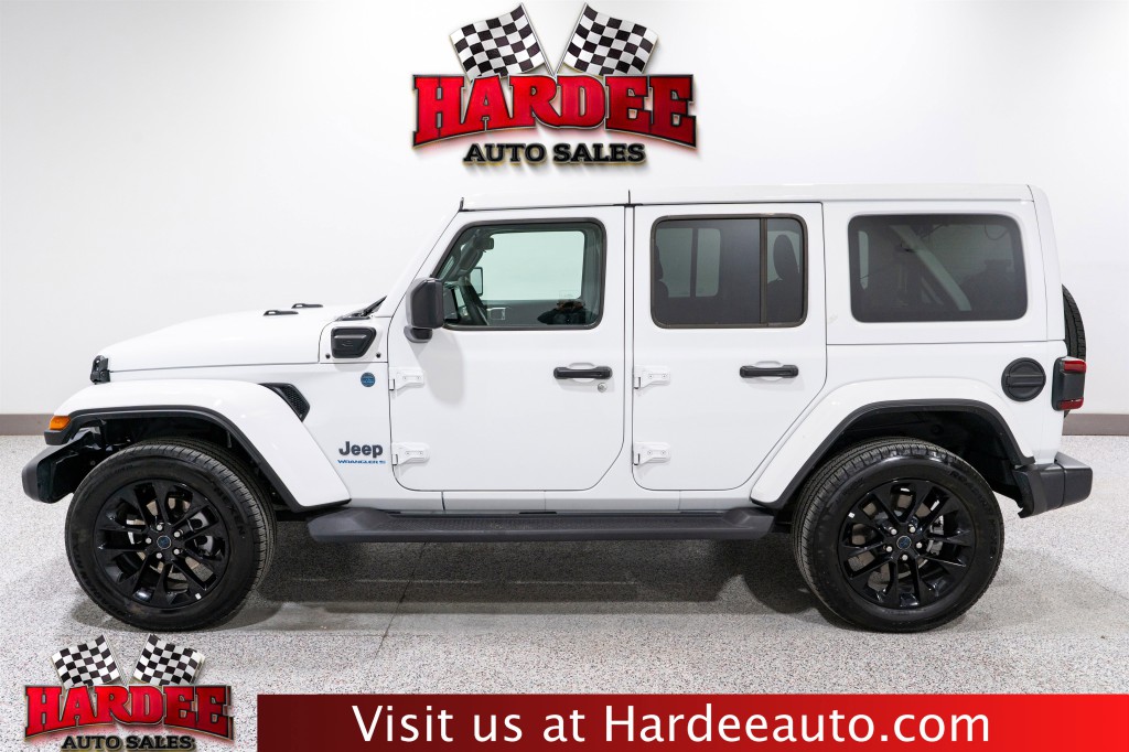 2025 Jeep Wrangler Image 1