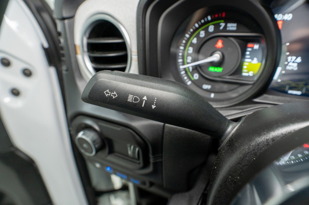 2025 Jeep Wrangler Image 28