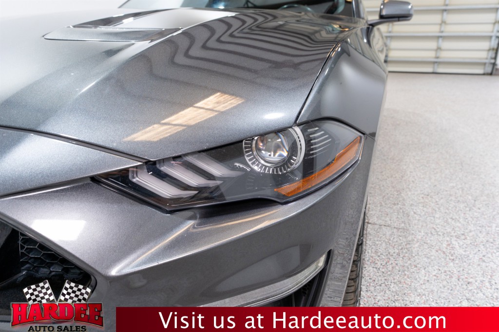 2019 Ford Mustang Image 8