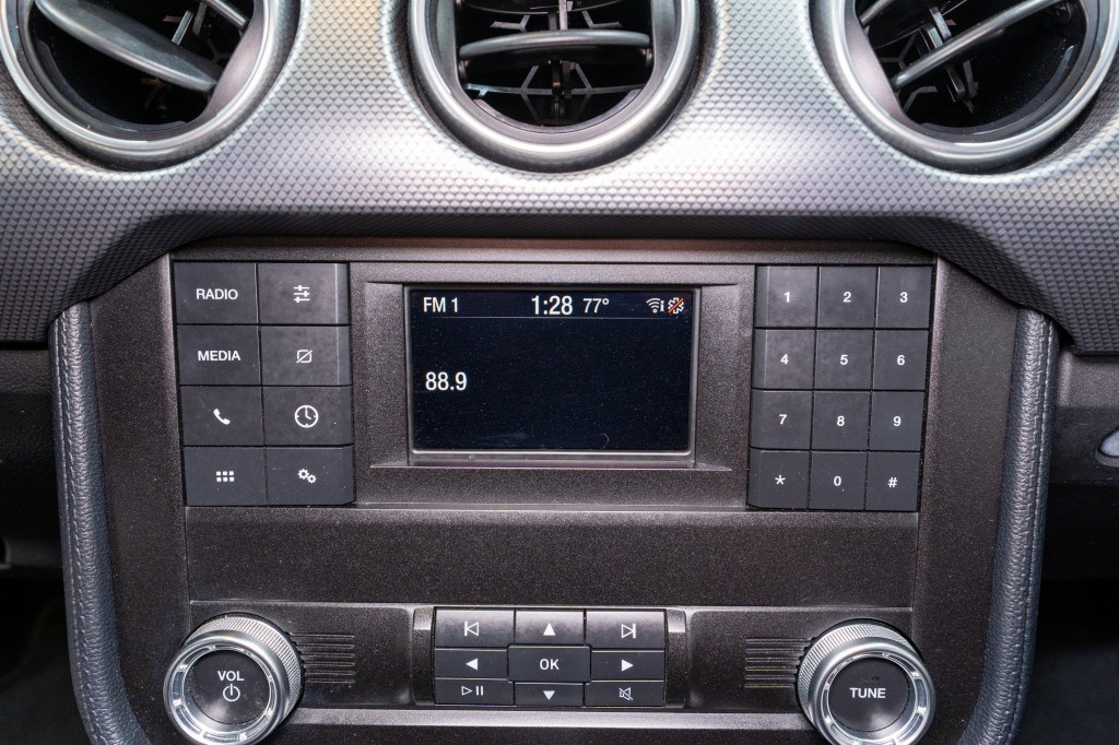 2019 Ford Mustang Image 15