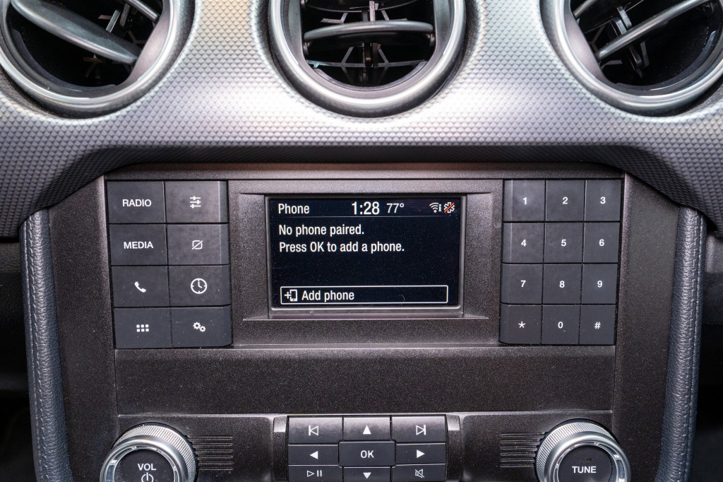 2019 Ford Mustang Image 16