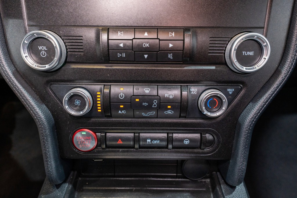 2019 Ford Mustang Image 18