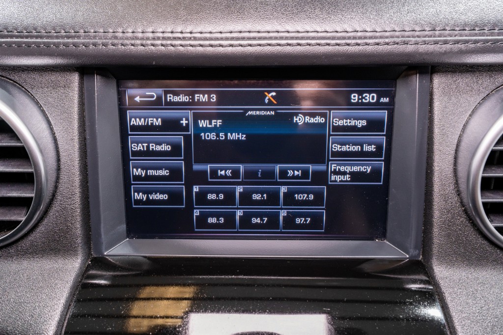 2016 Land Rover LR4 Image 21