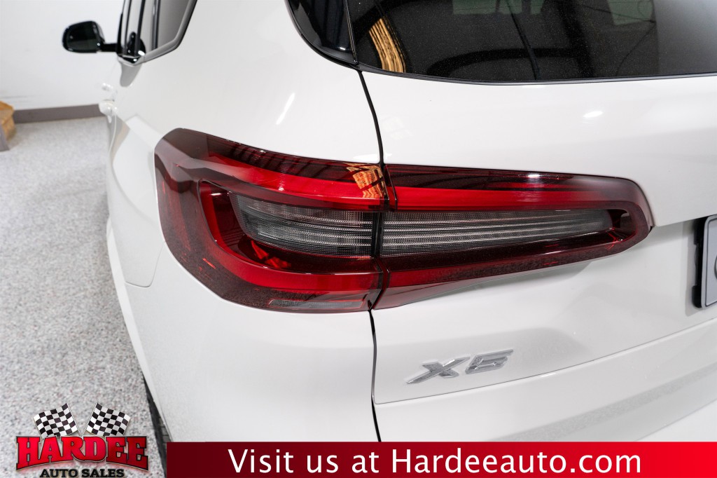 2022 BMW X5 Image 9