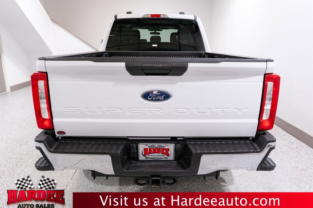 2024 Ford F-250 Image 4
