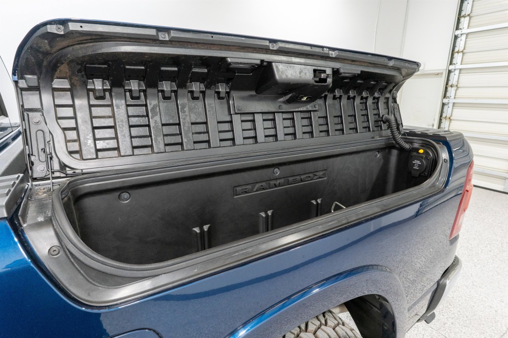 2020 RAM 1500 Image 12