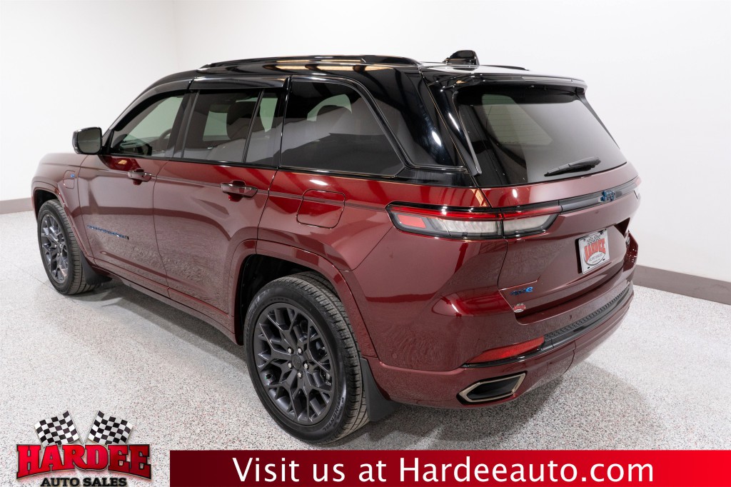 2024 Jeep Grand Cherokee Image 3