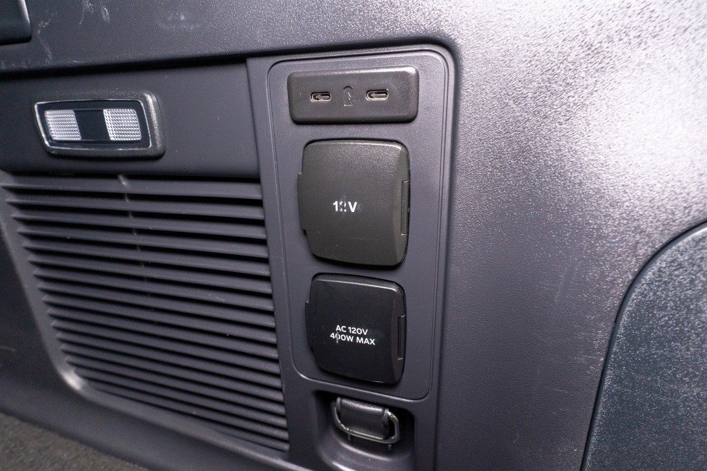2025 Ford Expedition Image 35