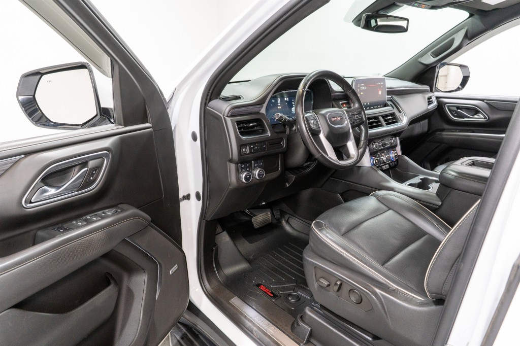 2022 GMC Yukon Image 12