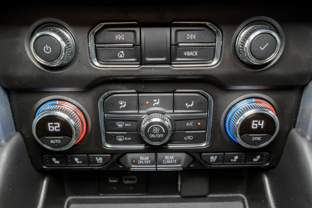 2022 GMC Yukon Image 20