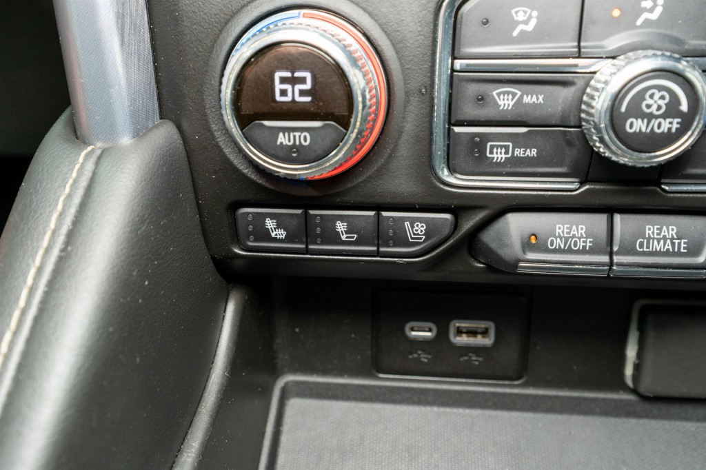 2022 GMC Yukon Image 21