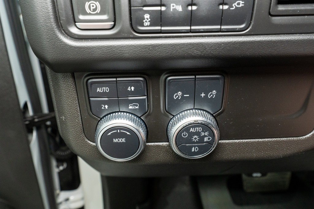 2022 GMC Yukon Image 30