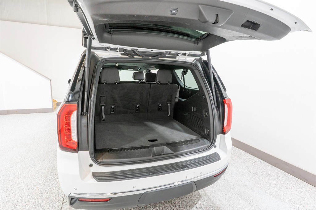 2022 GMC Yukon Image 33