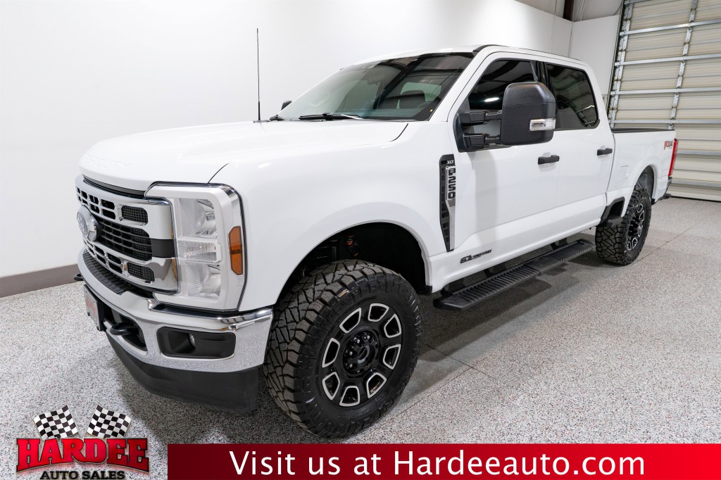 2025 Ford F-250 Image 2