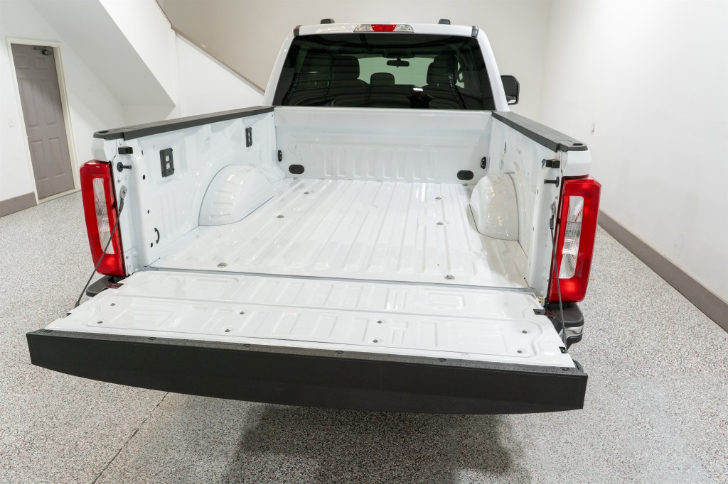 2025 Ford F-250 Image 11
