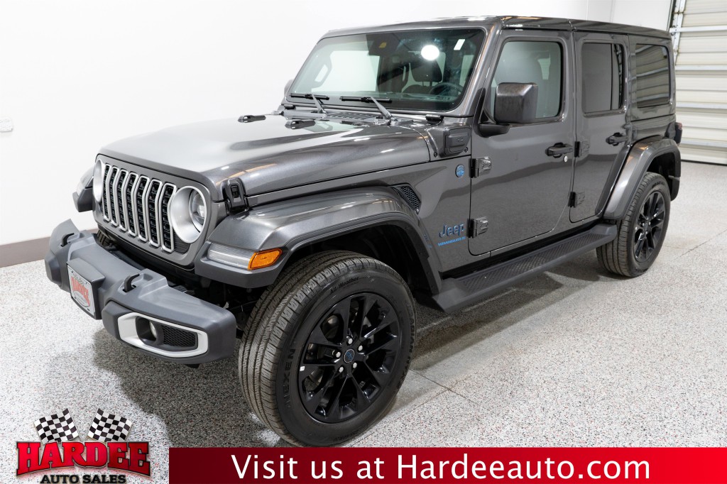 2025 Jeep Wrangler Image 2