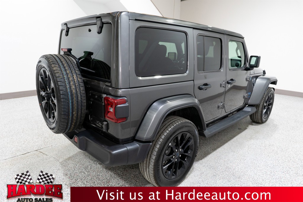 2025 Jeep Wrangler Image 5