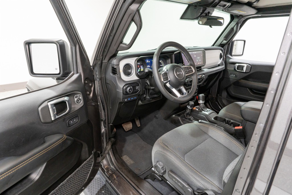 2025 Jeep Wrangler Image 12
