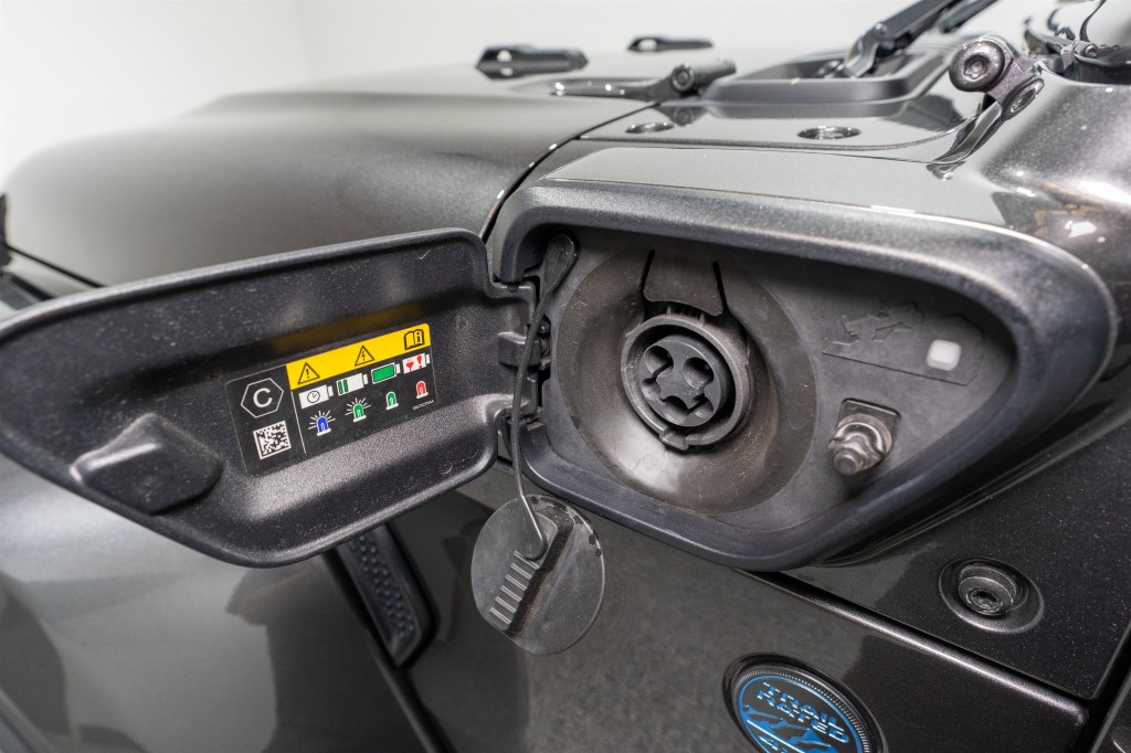 2025 Jeep Wrangler Image 35