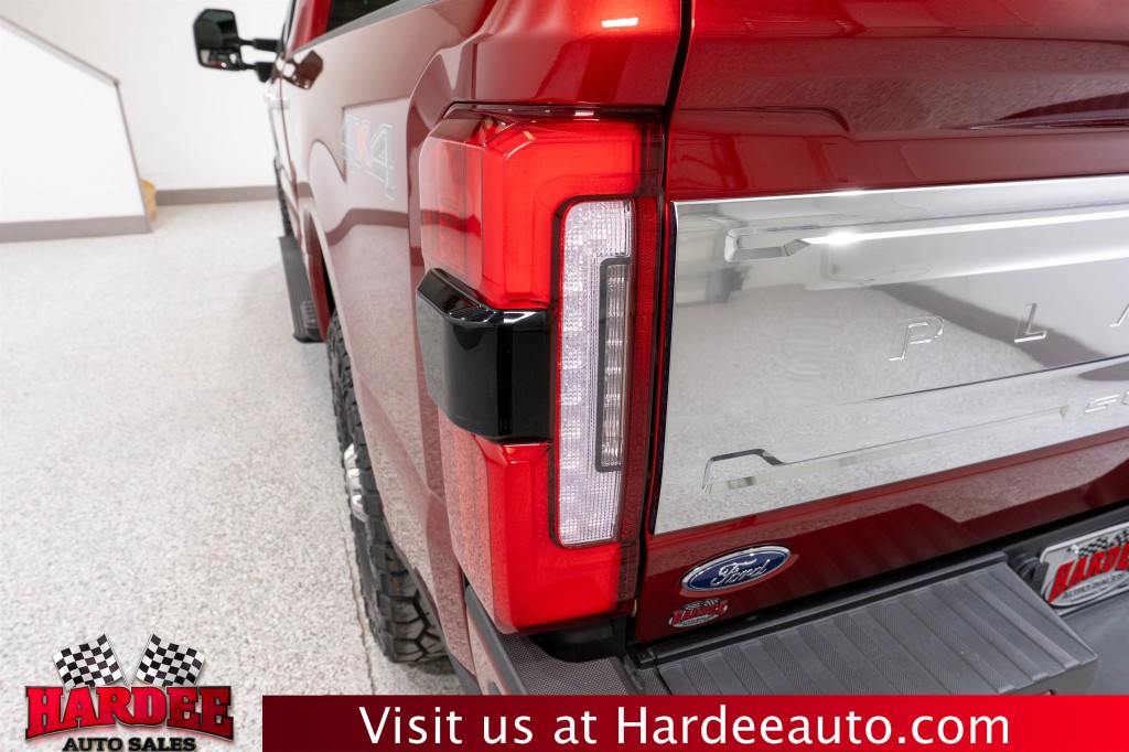 2025 Ford F-250 Image 9