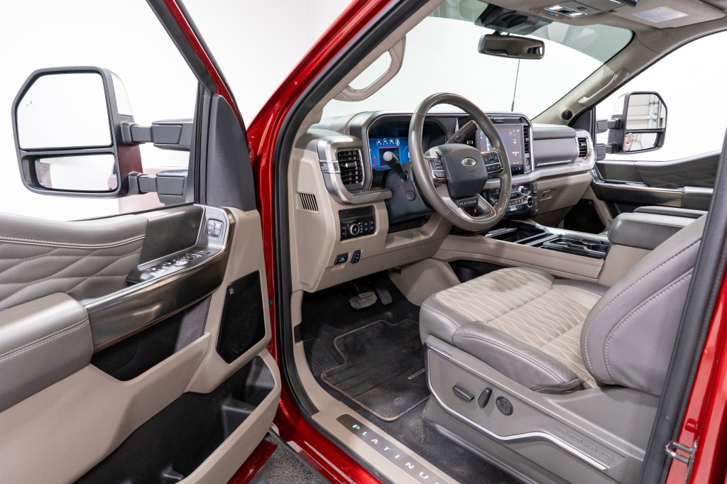 2025 Ford F-250 Image 14