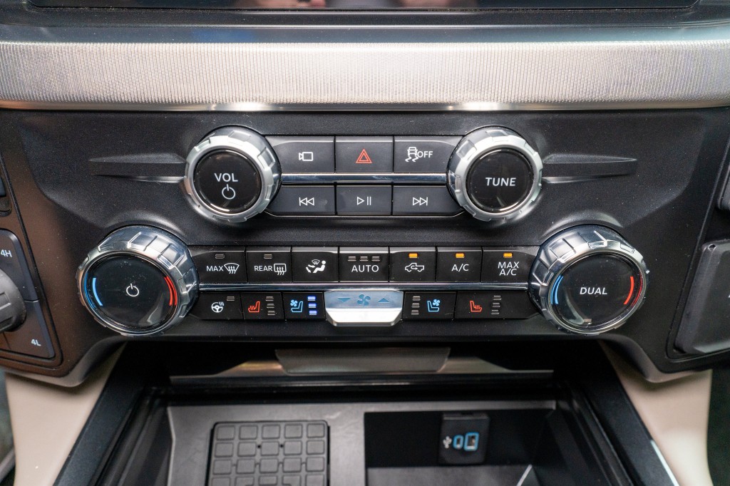 2025 Ford F-250 Image 24