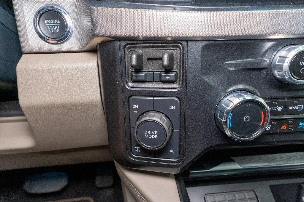 2025 Ford F-250 Image 27