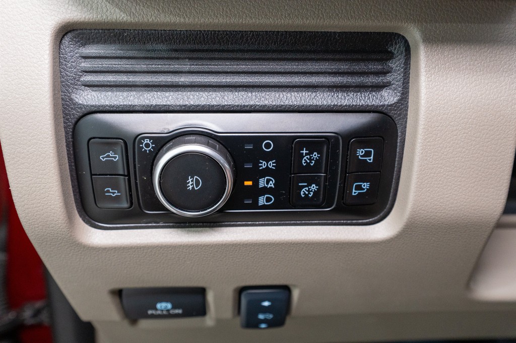 2025 Ford F-250 Image 35