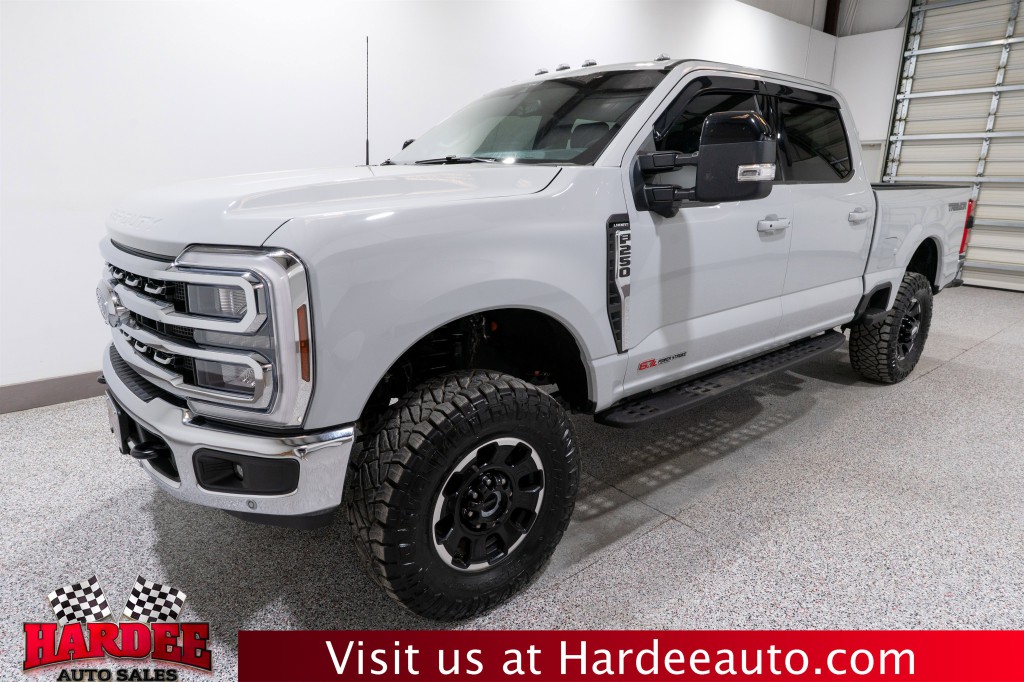 2025 Ford F-250 Image 2