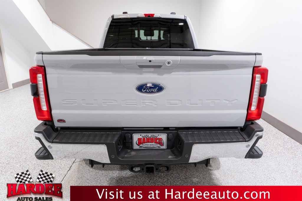 2025 Ford F-250 Image 4