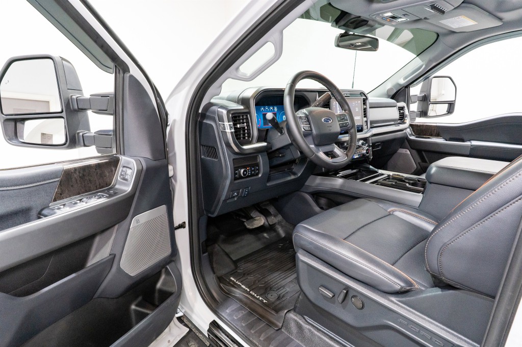 2025 Ford F-250 Image 14