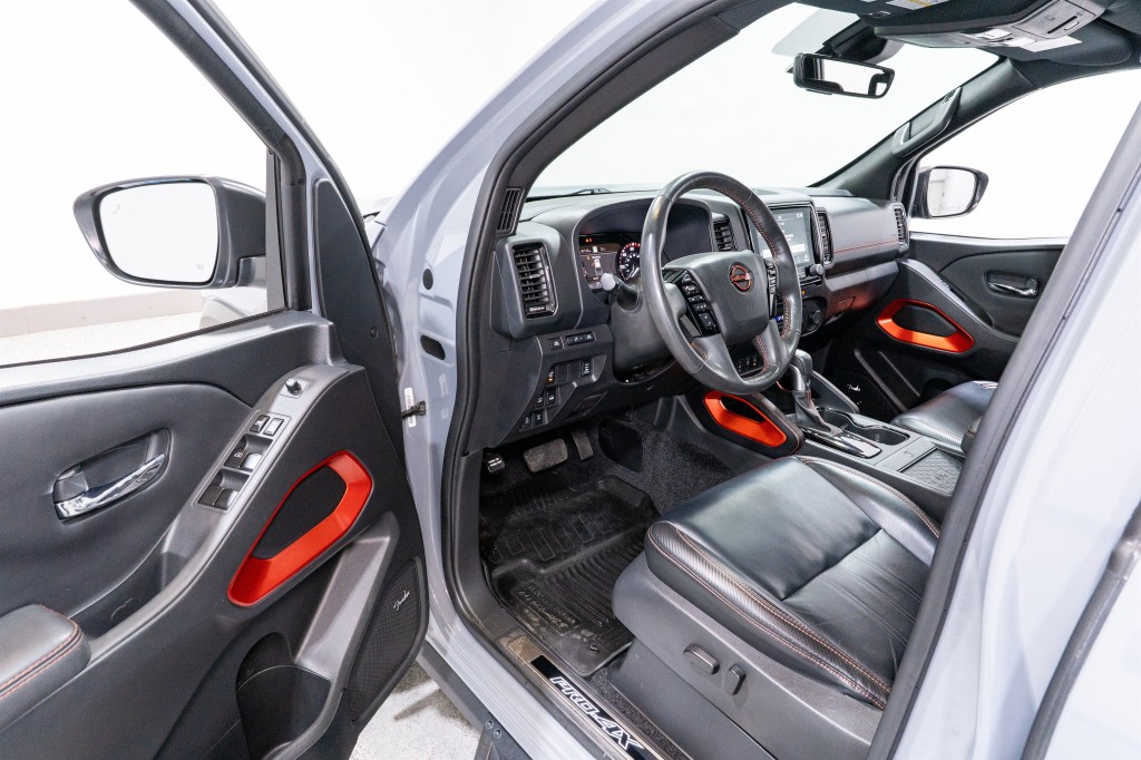 2023 Nissan Frontier Image 14