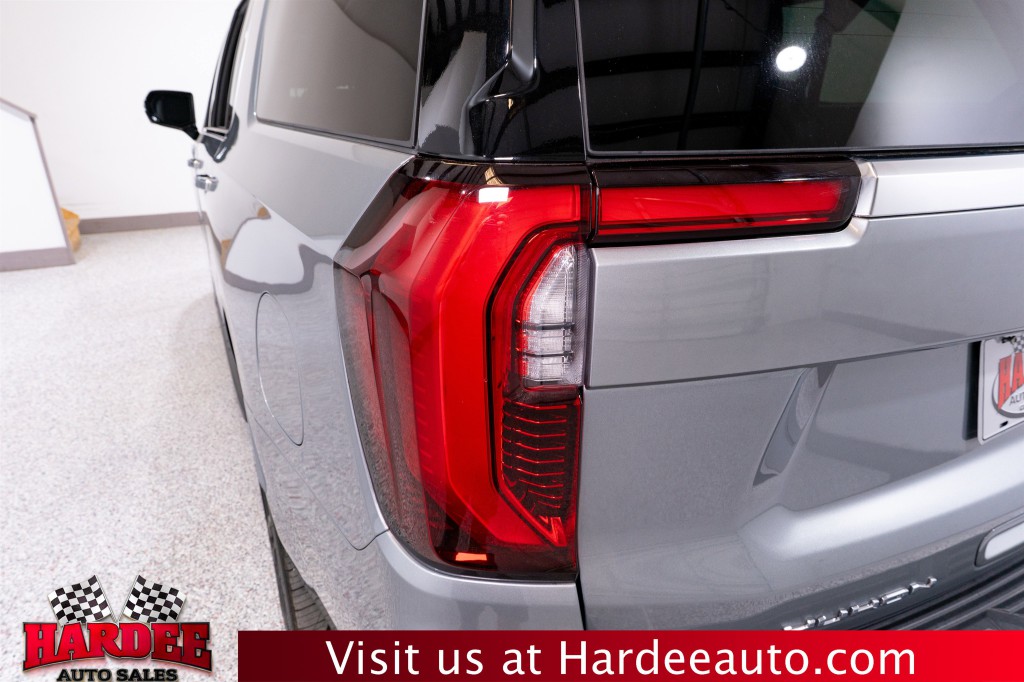 2025 GMC Yukon Image 9