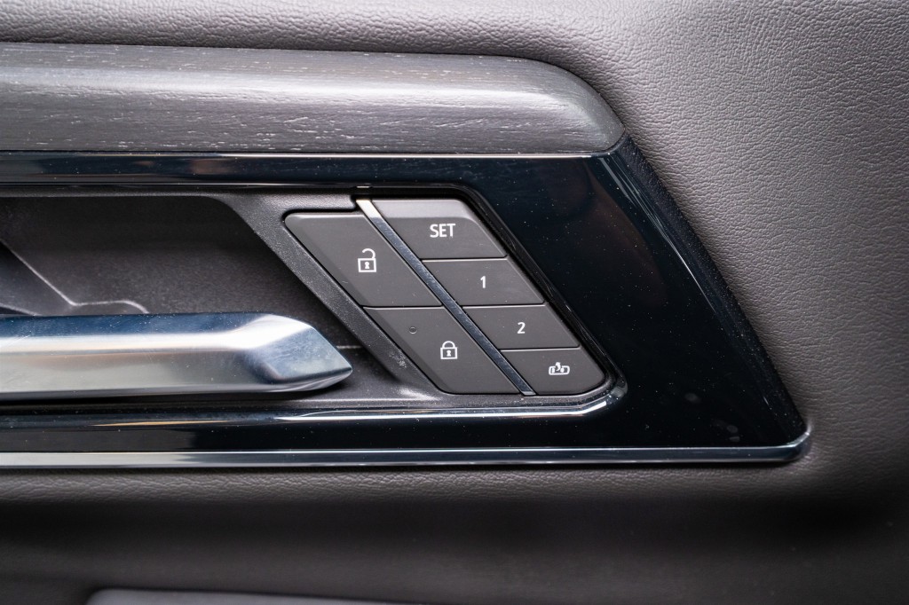 2025 GMC Yukon Image 14