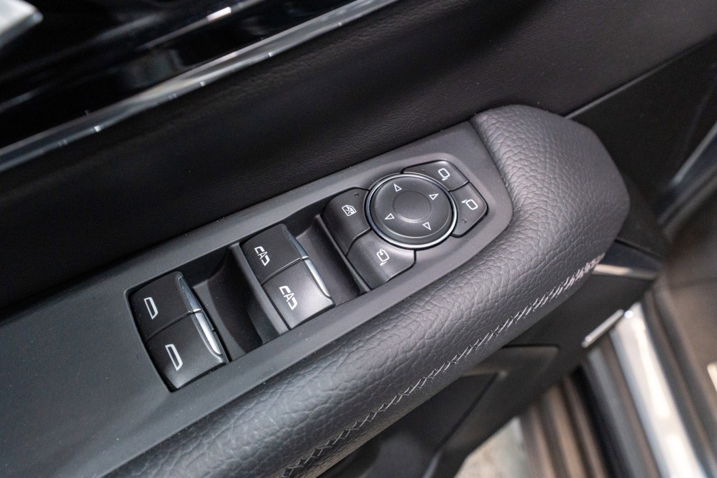 2025 GMC Yukon Image 15