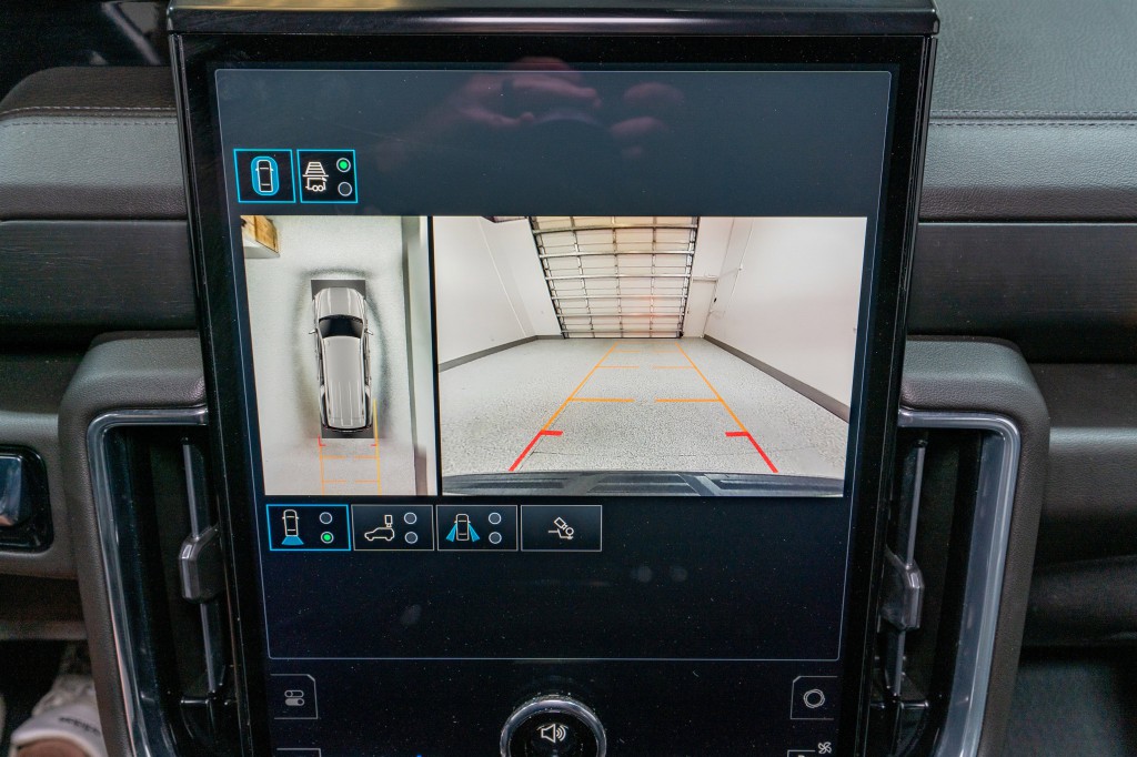 2025 GMC Yukon Image 23