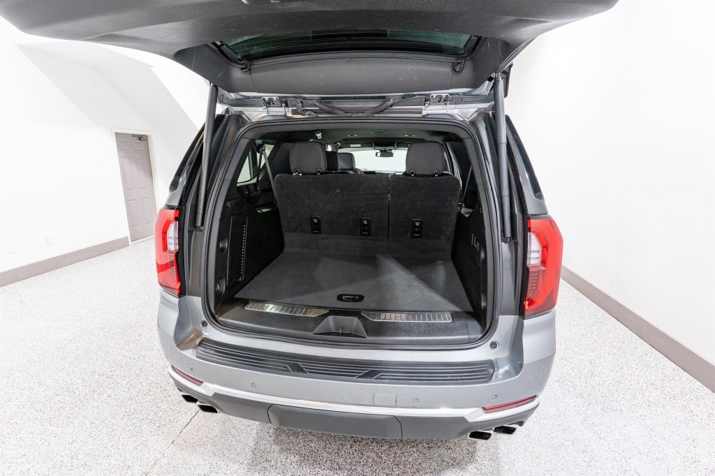 2025 GMC Yukon Image 35