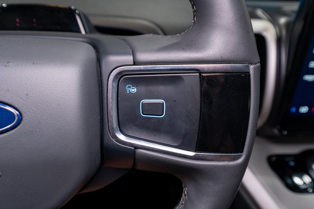 2025 Ford Expedition Image 28