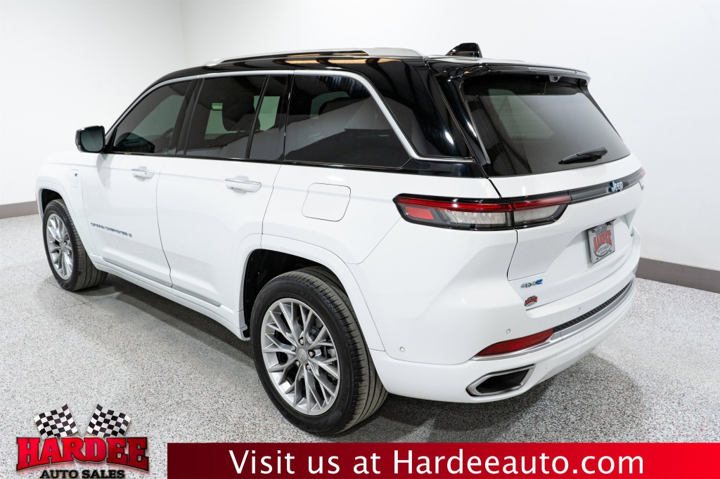 2023 Jeep Grand Cherokee Image 3