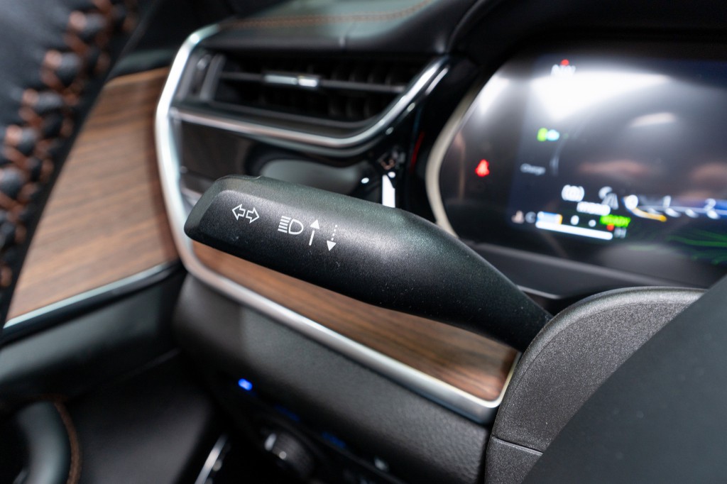2023 Jeep Grand Cherokee Image 35
