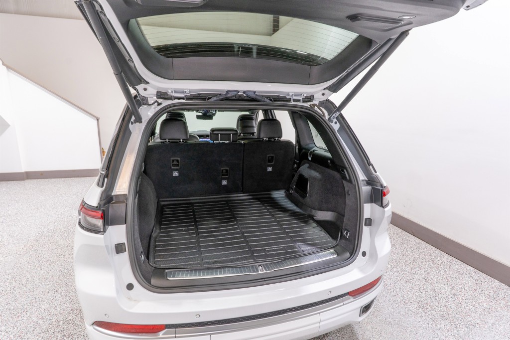 2023 Jeep Grand Cherokee Image 38