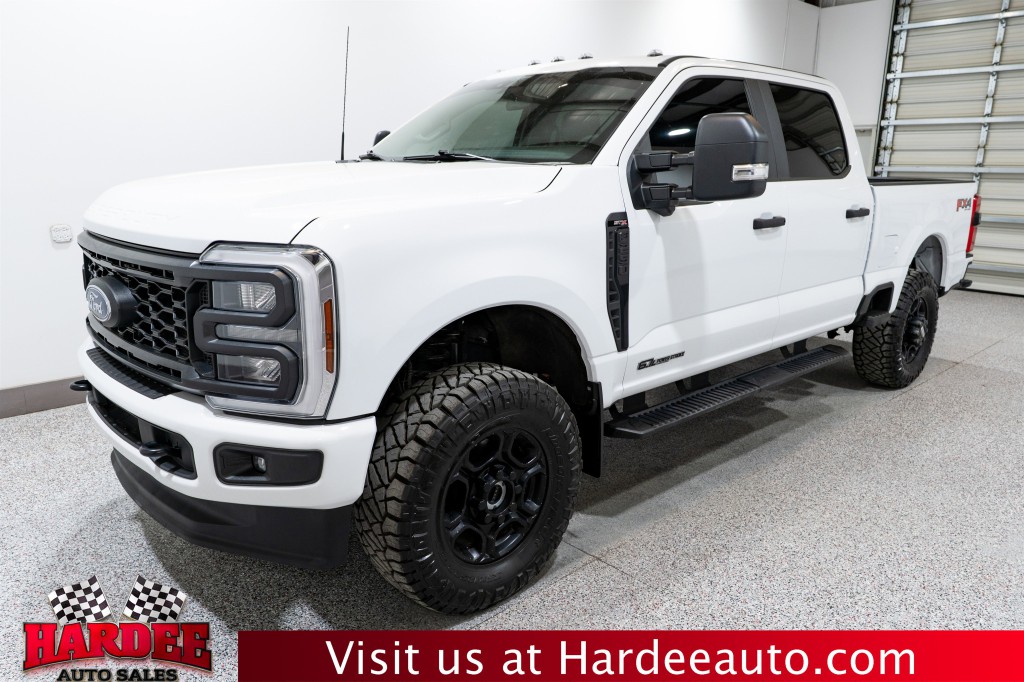 2025 Ford F-250 Image 2