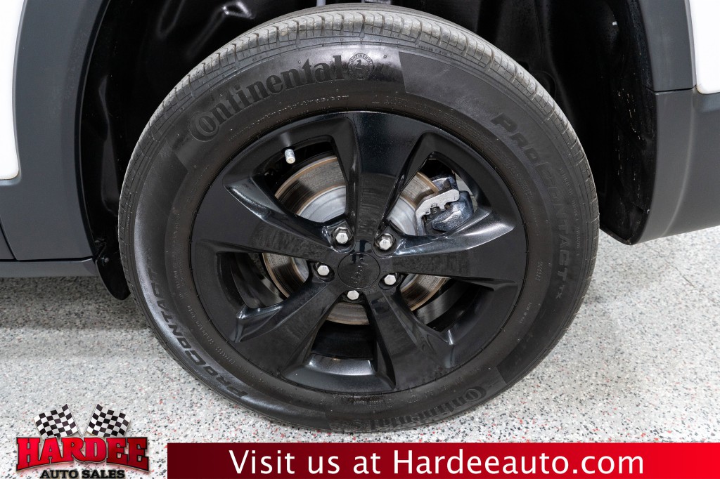 2023 Jeep Cherokee Image 10